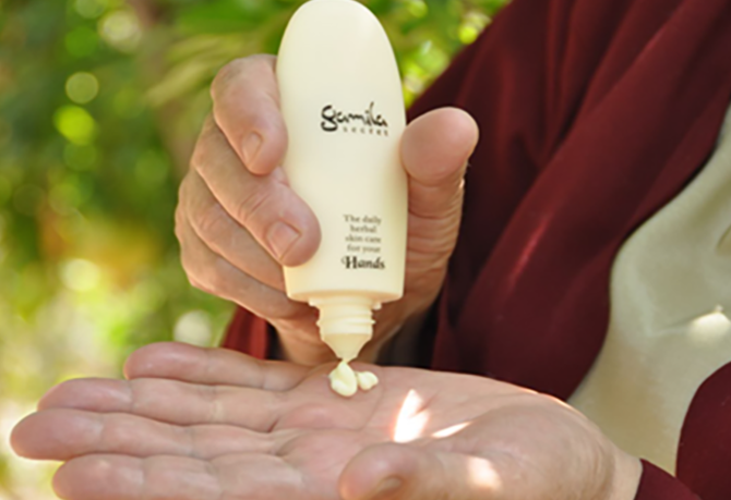 ガミラシークレット ハンドクリーム | 【ガミラシークレット公式通販】